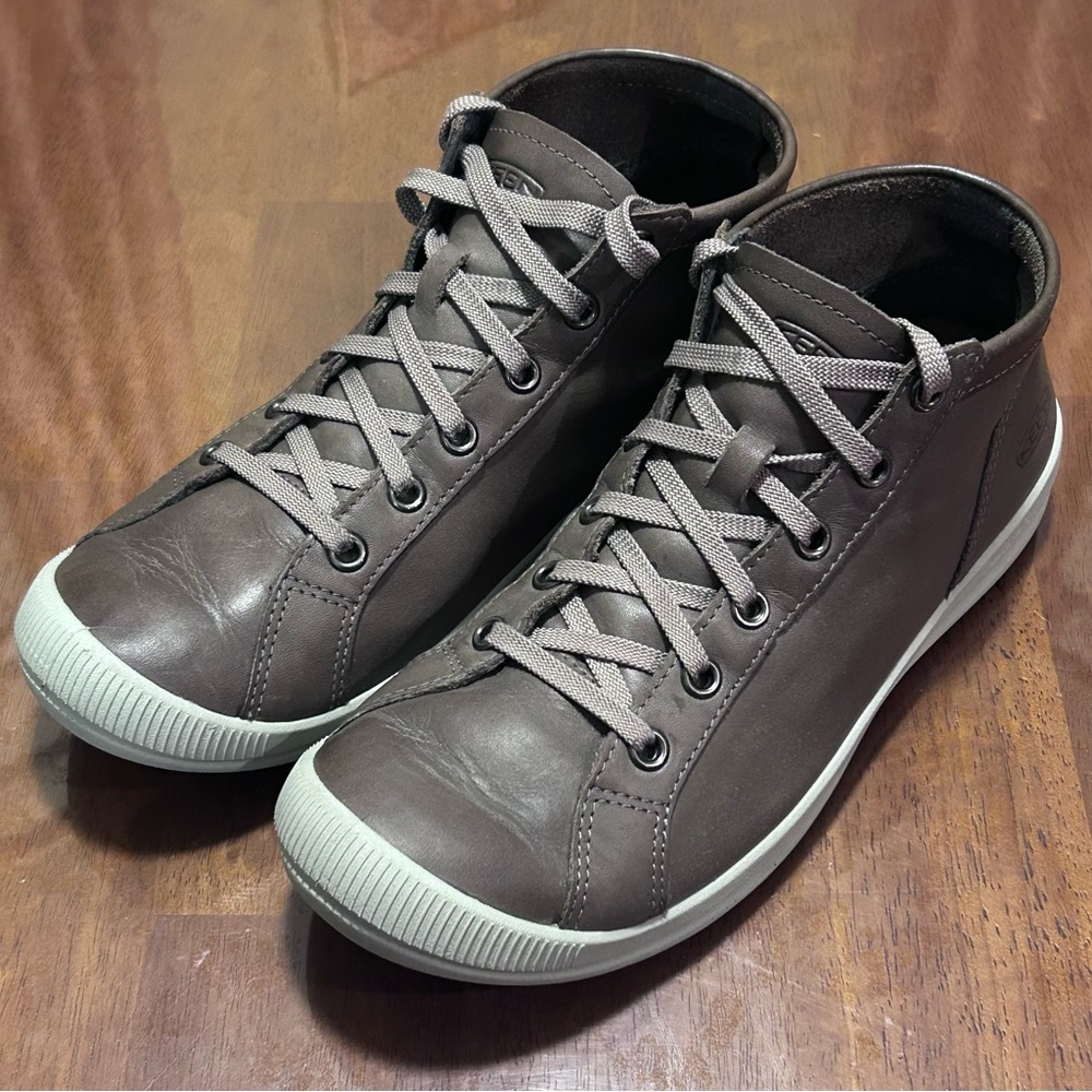 KEEN Women’s 7 Lorelai Chukka Boots 1020495 Taupe Gray Leather Lace Up Sneakers
